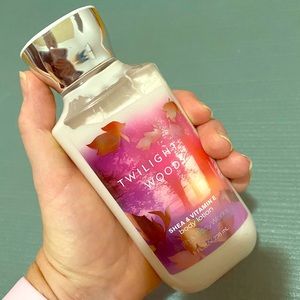Bath & Body Works - Twilight Woods lotion